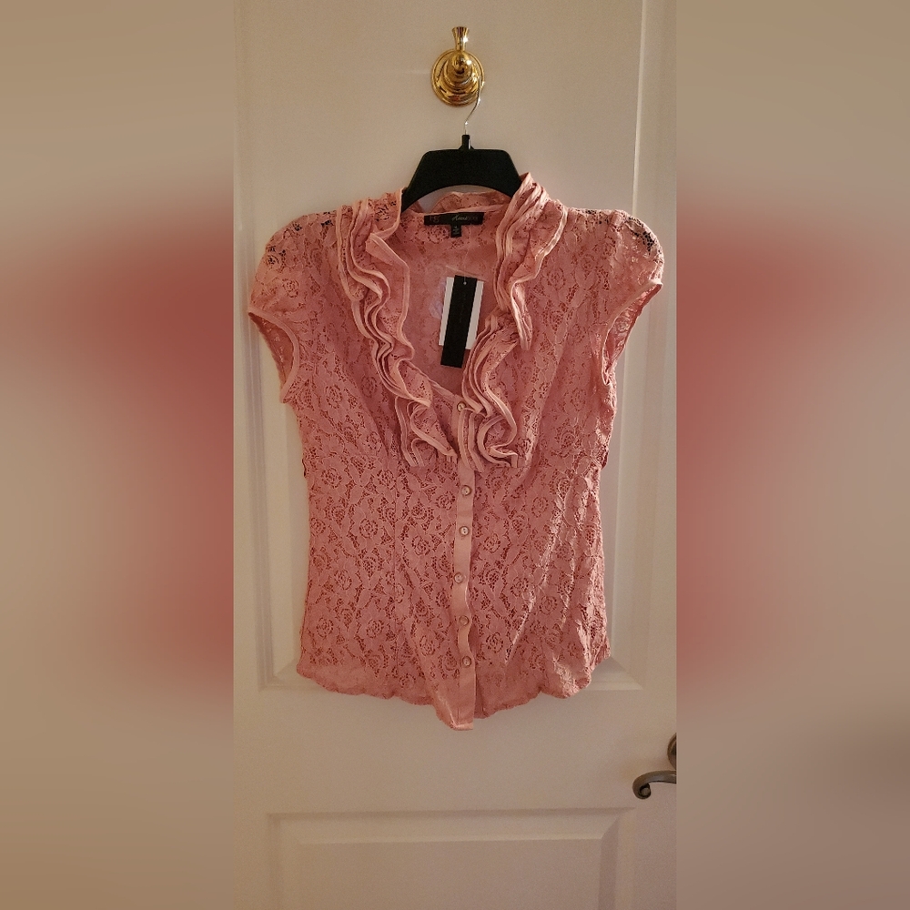 Size M peach lace women's blouse